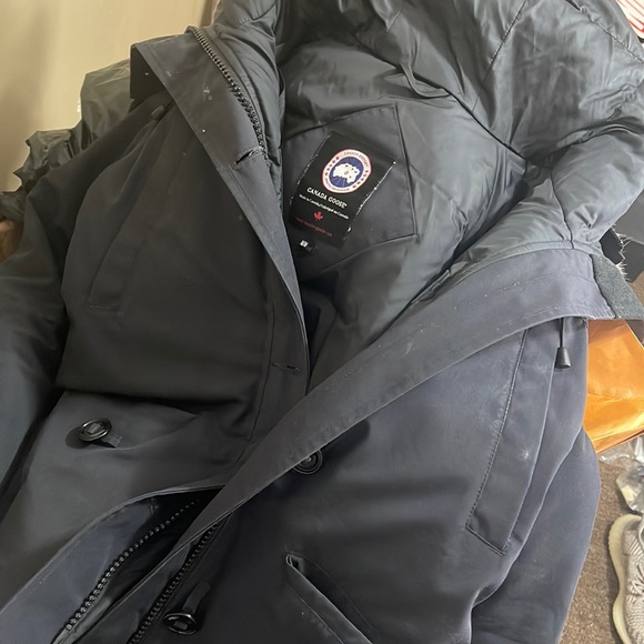 Canada Goose Jackets & Blazers - Authentic Canada Goose coat medium